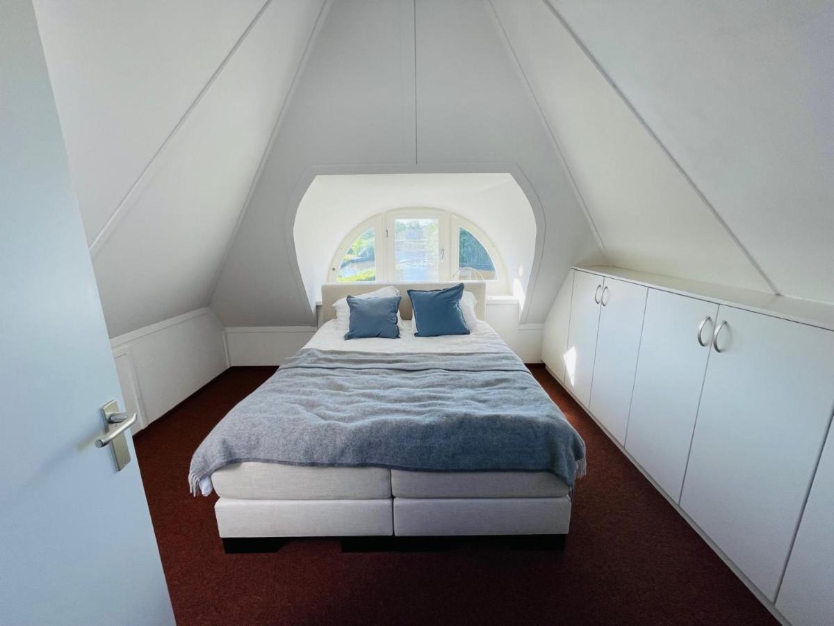 Vakantiehuis Aan Het Water In Friesland Sint Nicolaasga エクステリア 写真